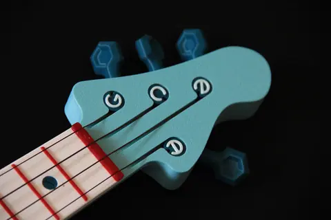 Hex Ukulele, photo 3 of 6