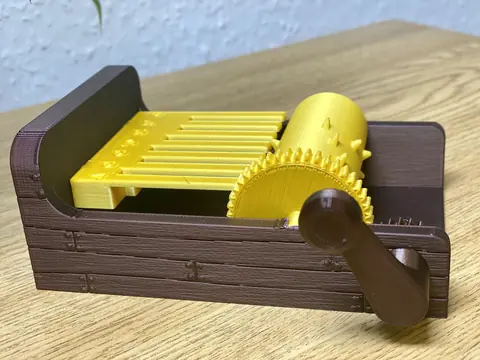 Music Box "He's a Pirate", photo 2 of 3